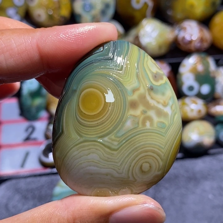 未镶嵌玛瑙/玉髓珠宝奇石