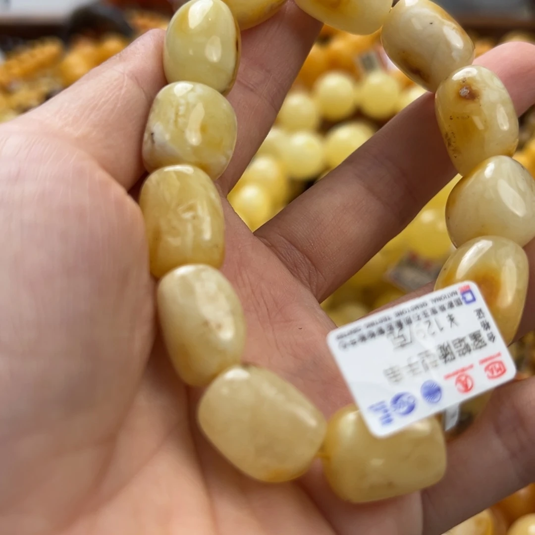 未镶嵌琥珀珠宝奇石