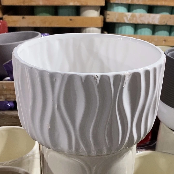 陶瓷花盆有孔 瑕疵介意勿拍