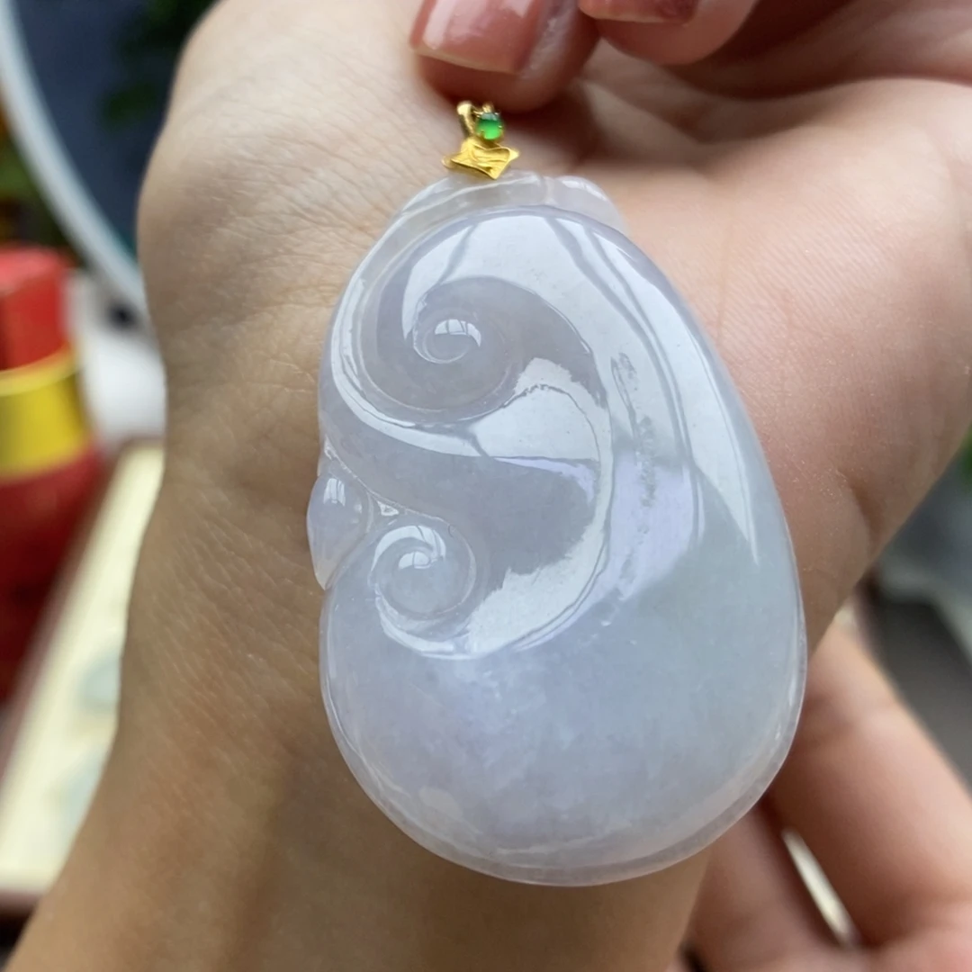 颈饰18K金镶嵌翡翠吊坠10