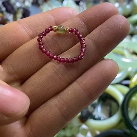 石榴石戒指未镶嵌一个