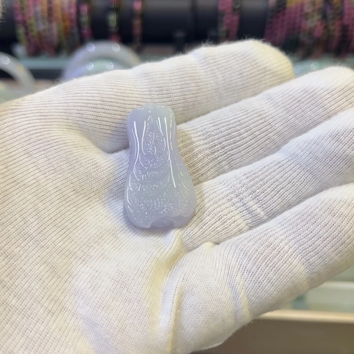 翡翠未镶嵌颈饰天然缅甸翡翠材质春彩紫罗兰白菜