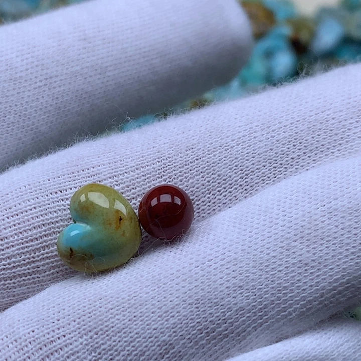 未镶嵌南红玛瑙珠宝奇石