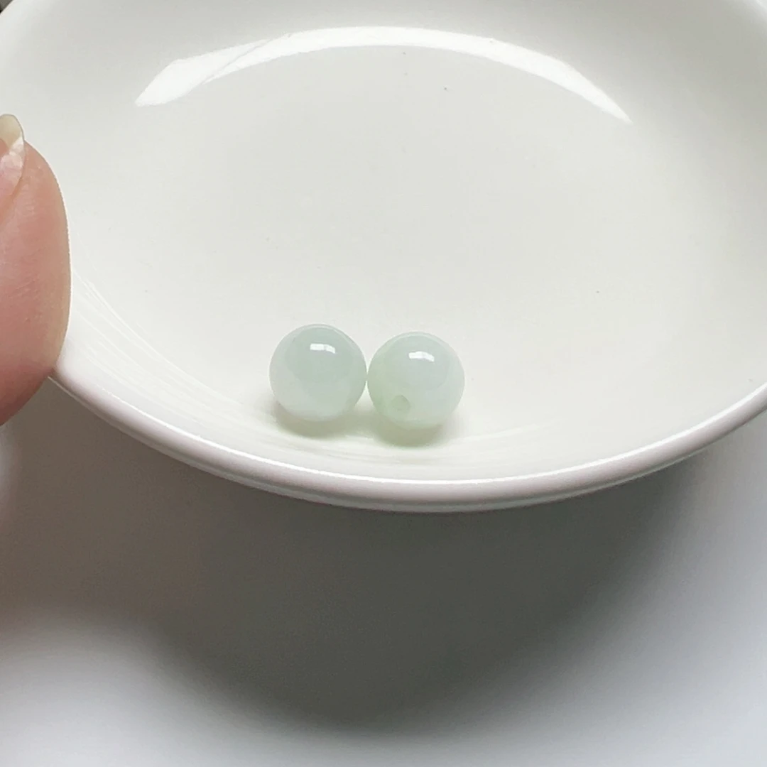 散珠翡翠周*z纯天然缅甸翡翠A货卡10，2颗