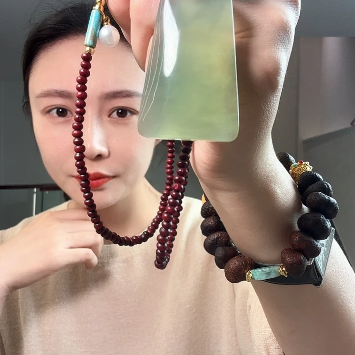 H***Q蛇纹石玉合金颈饰