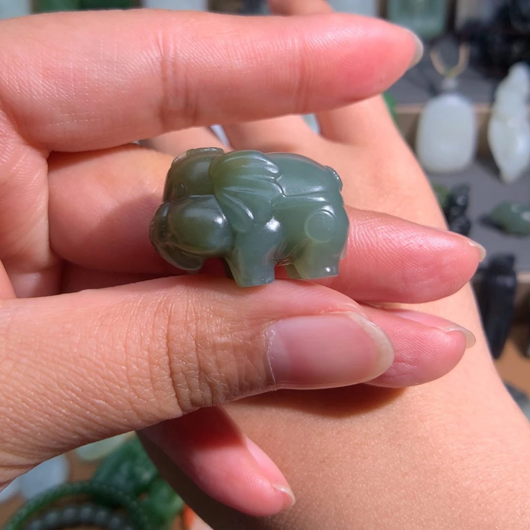 和田玉颈饰未镶嵌伊**尔