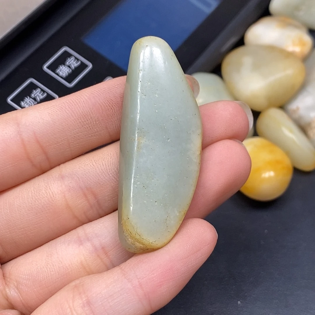 和田玉（糖玉）未镶嵌挂件