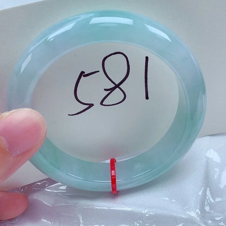 翡翠未镶嵌手镯翡翠