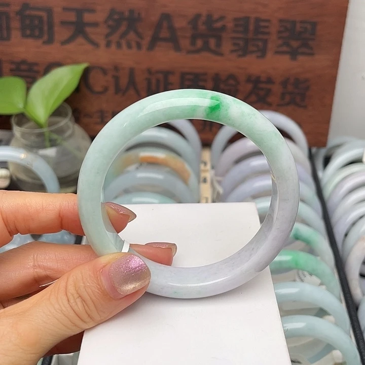 翡翠未镶嵌手镯57.5/12.7/8.2小纹