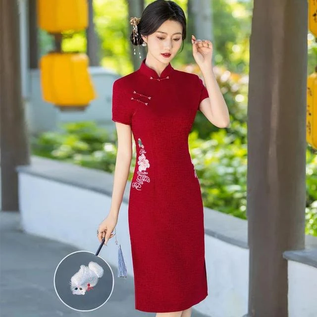 旗开得胜送考红色旗袍中长款夏季冰丝提花刺绣新中式喜妈妈礼服女