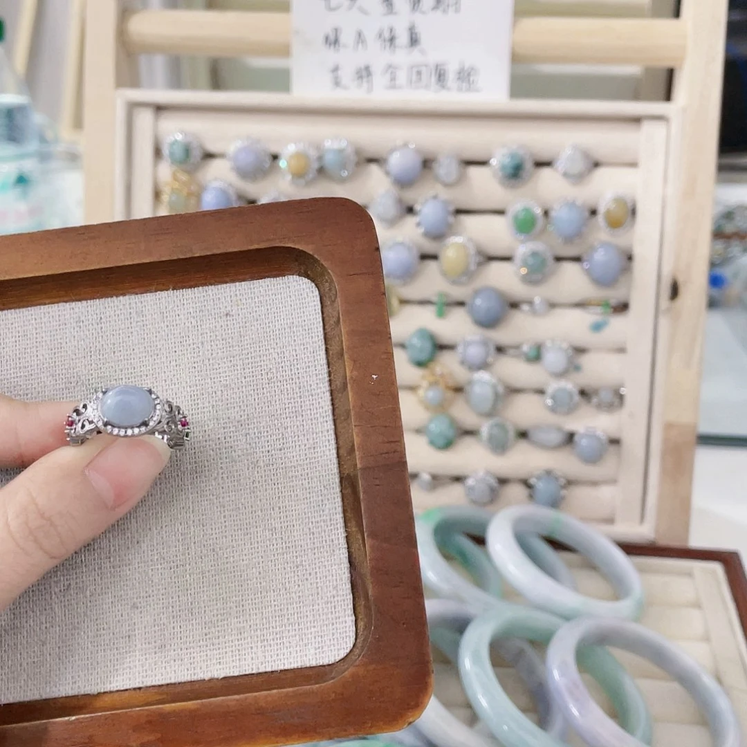 颈饰未镶嵌翡翠天然翡翠Ａ货