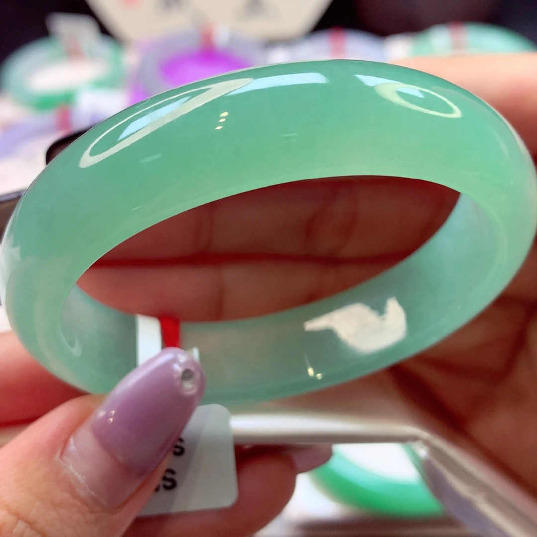 翡翠手镯（贵妃镯）未镶嵌贵妃15号66