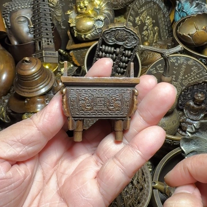 铜器摆件收收藏藏