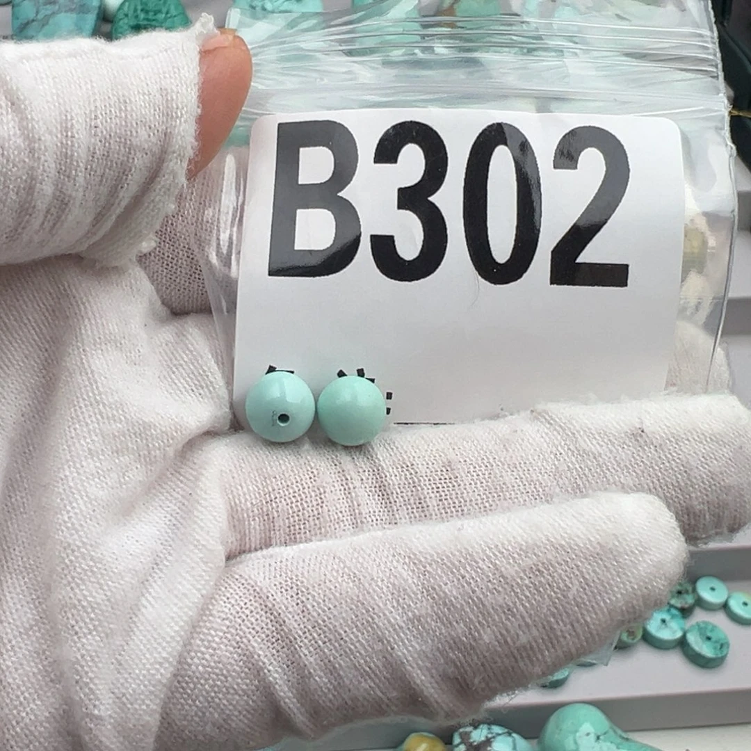 绿松石未镶嵌卡7➕圆珠一对