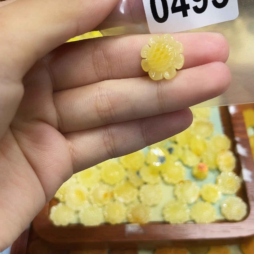 琥珀未镶嵌珠宝奇石