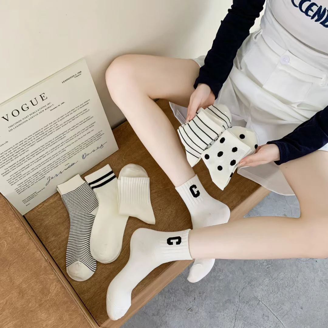 女士组合春秋冬四季款加厚网红大爆款波点条纹组合学院风中筒袜