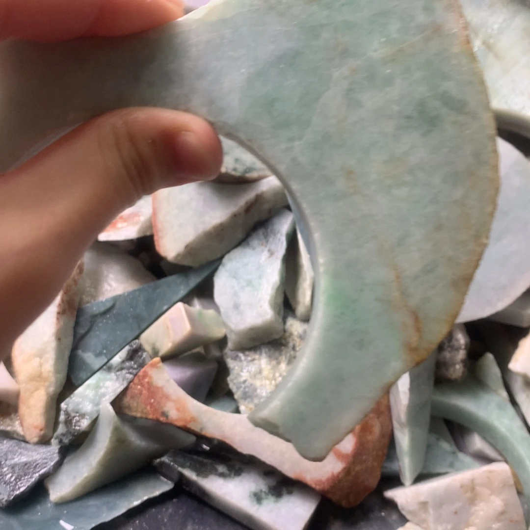 翡翠颈饰未镶嵌缅甸翡翠