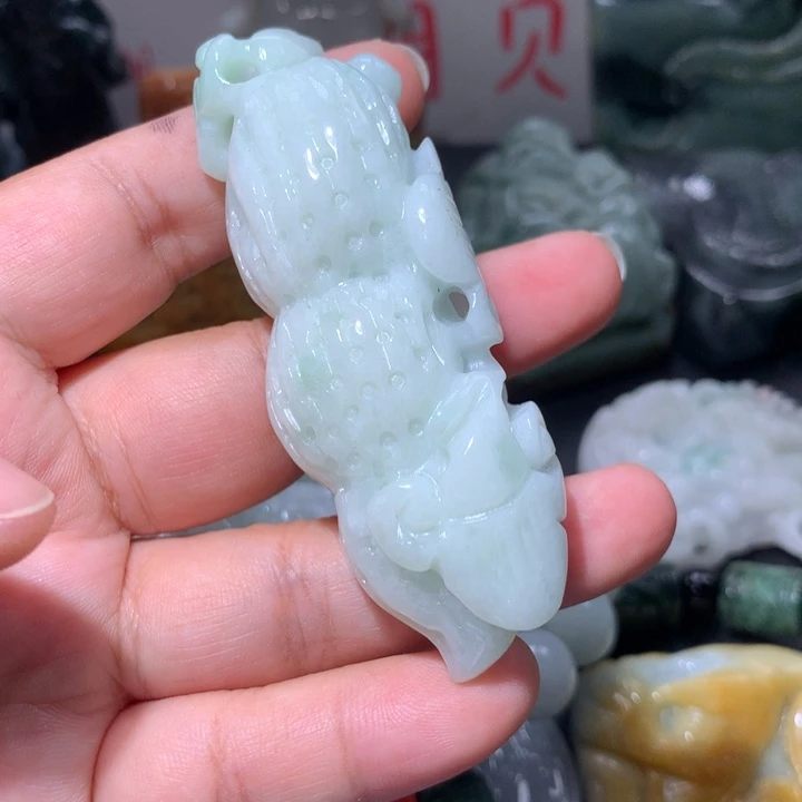 翡翠未镶嵌颈饰保真天然A货翡翠