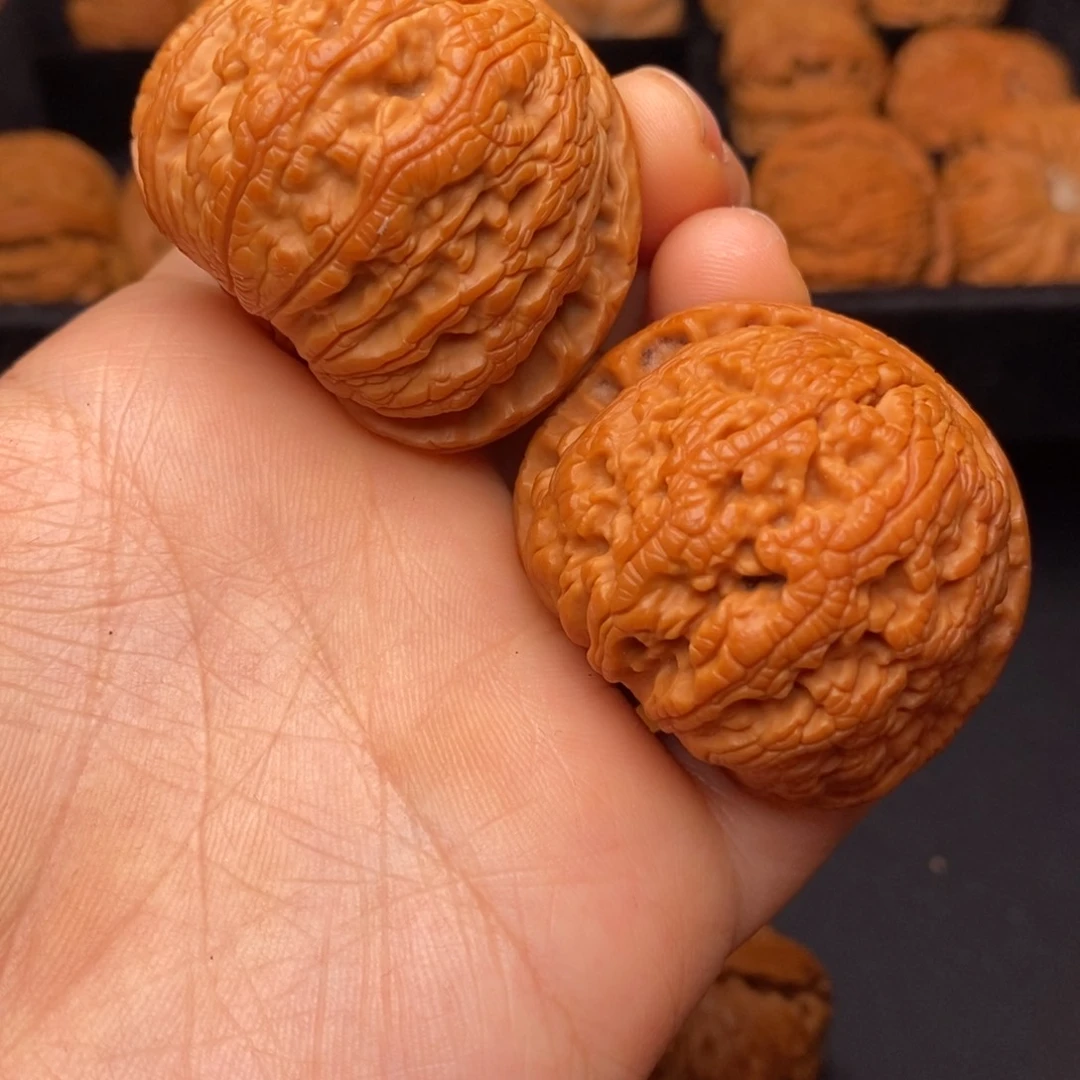 文玩核桃吊坠秦岭野生核桃