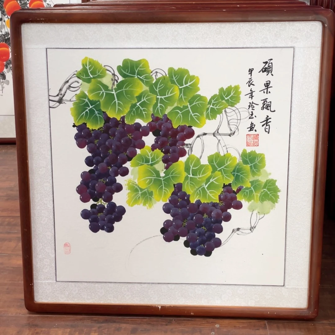 国画手绘带框尺寸63*63厘米