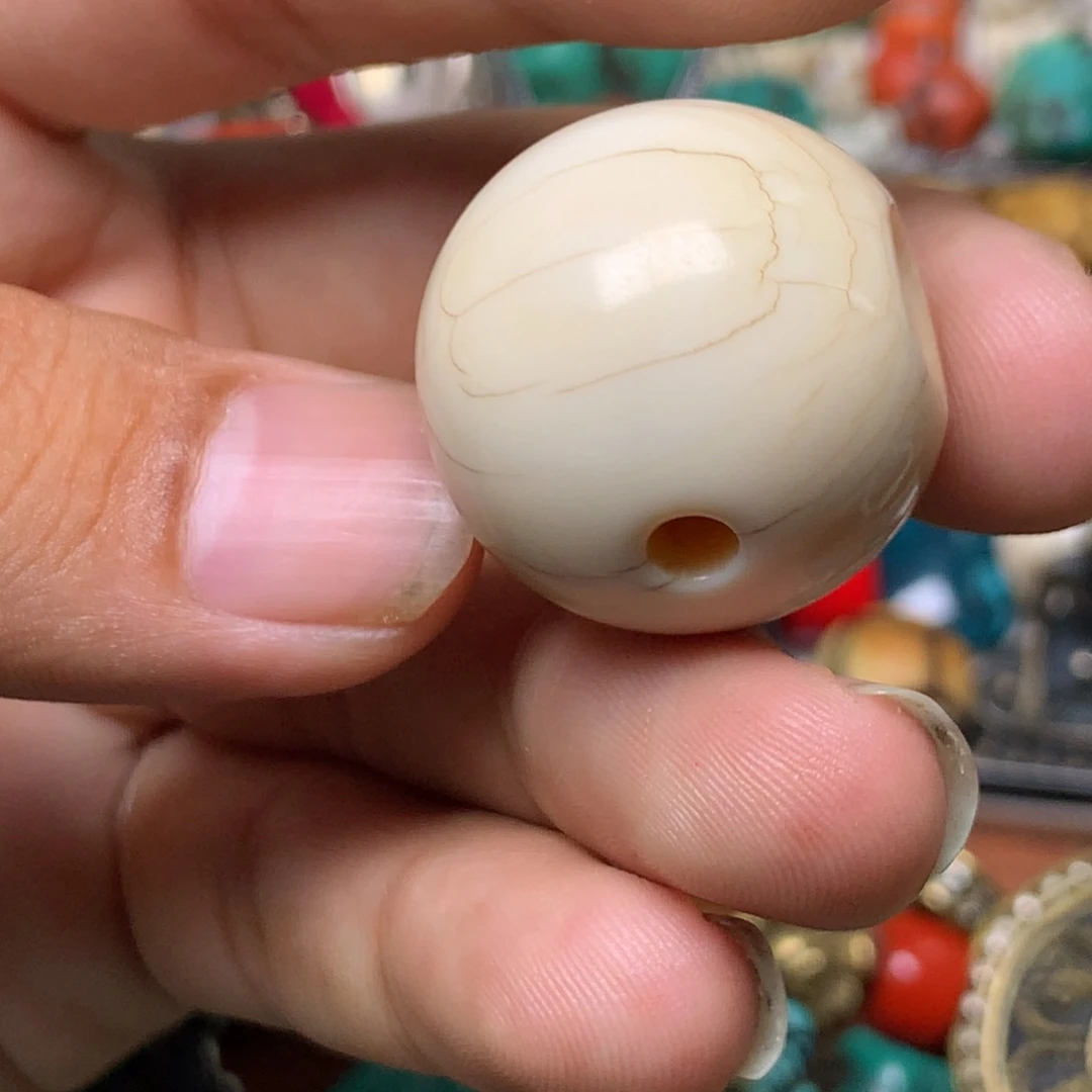 琉璃颈饰藏传小元素