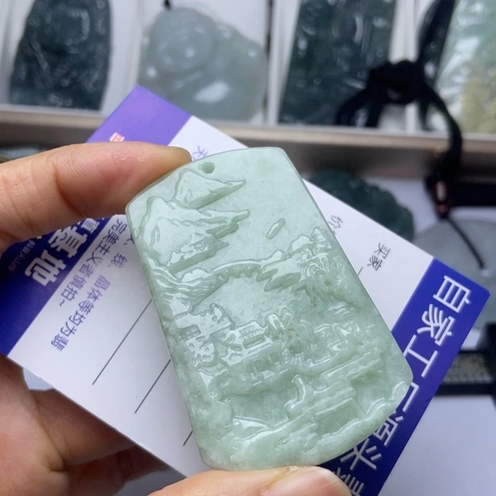翡翠未镶嵌颈饰翡翠