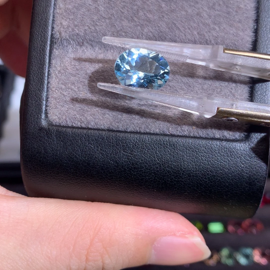 海蓝宝石未镶嵌笔搁2.775ct