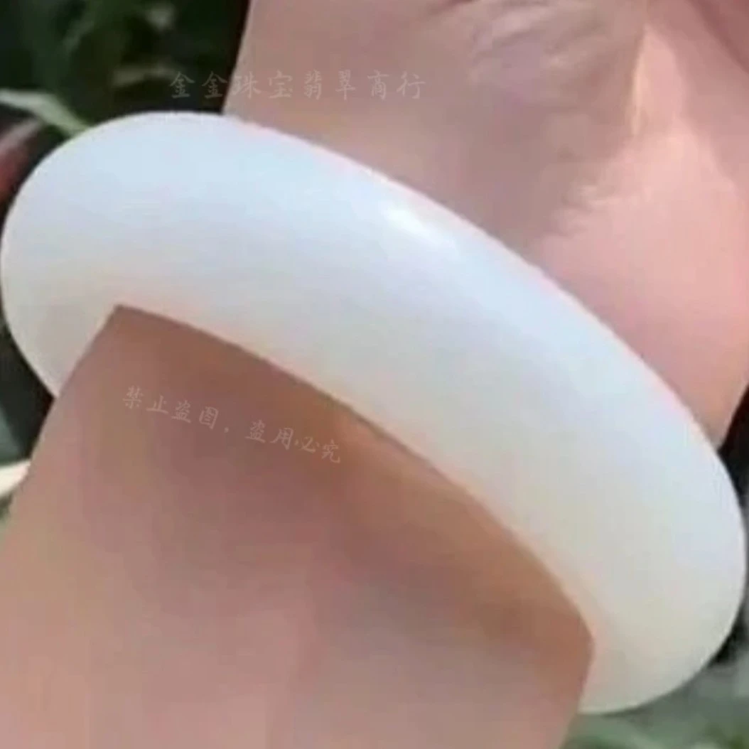 天然珍藏和田玉手镯羊脂白玉镯新疆高级A正品送礼带证（多样发一）