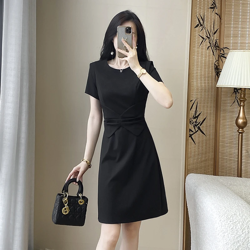 法式连衣裙女神范显瘦裙子知性风小黑裙温婉大方衣服气质通勤工装