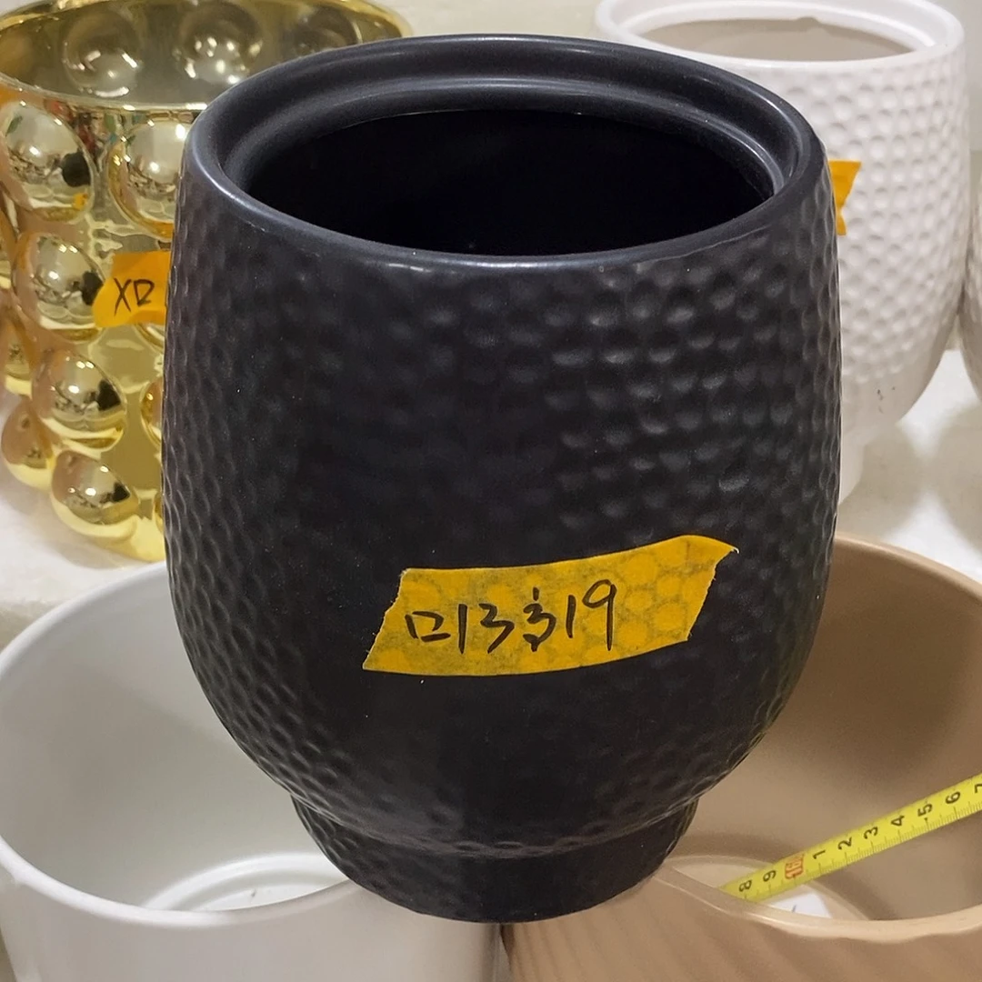 摆件陶盆有孔 瑕疵介意勿拍