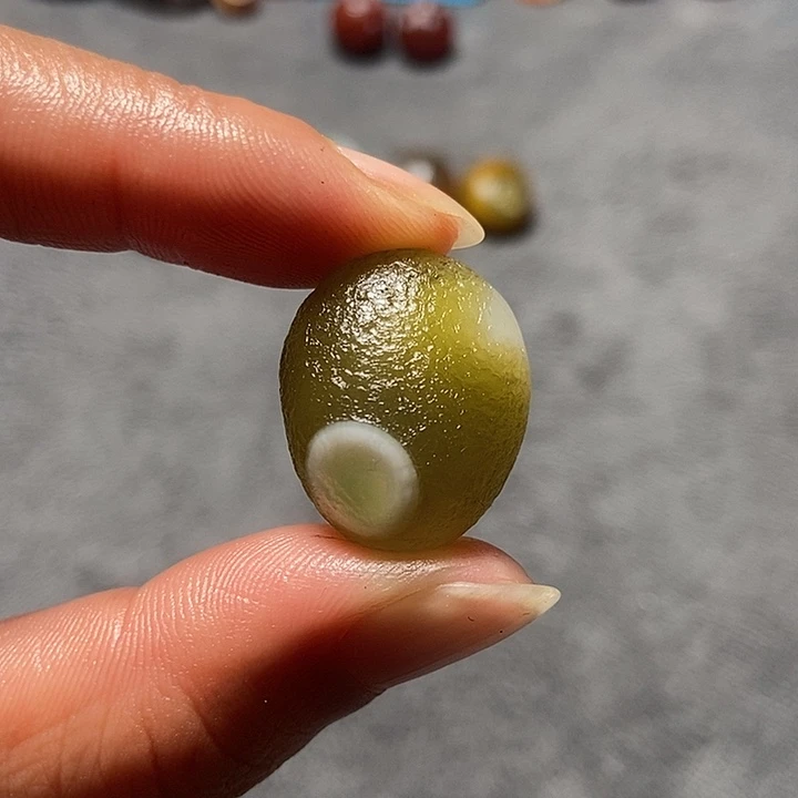 额***尔玛瑙/玉髓未镶嵌珠宝奇石