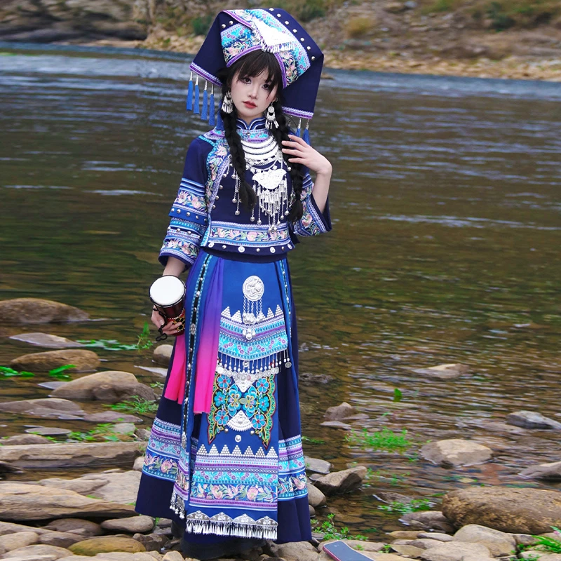 新款广西壮族服装女成人少数民族三月三演出服壮锦刺绣盛装舞蹈服