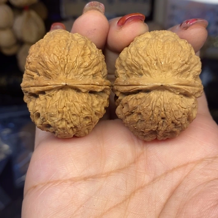 吊坠文玩核桃39铁绣球