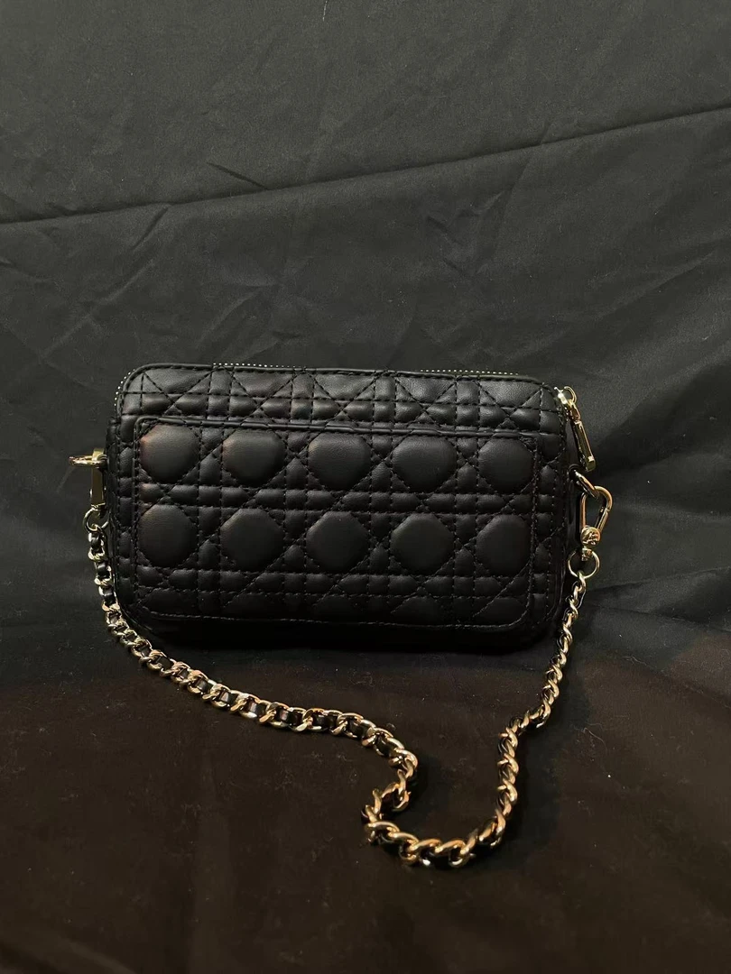 LQ-WITH-QUEEN真皮女包3格盖子黑色