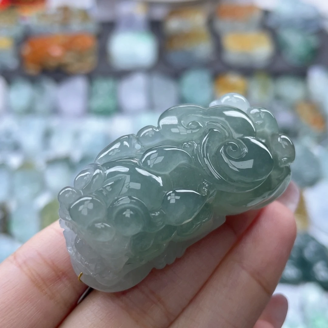 颈饰未镶嵌翡翠貔貅