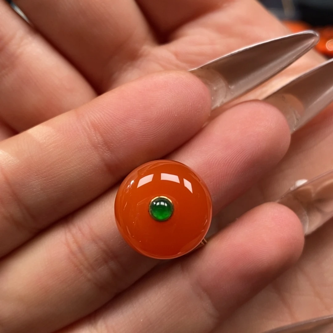 南红玛瑙18K金镶嵌戒指