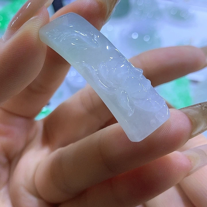 颈饰未镶嵌翡翠天然翡翠A货吊坠