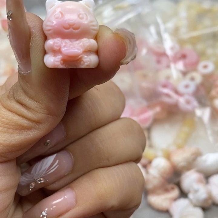 梅***子香榧木花梨木，女王配饰