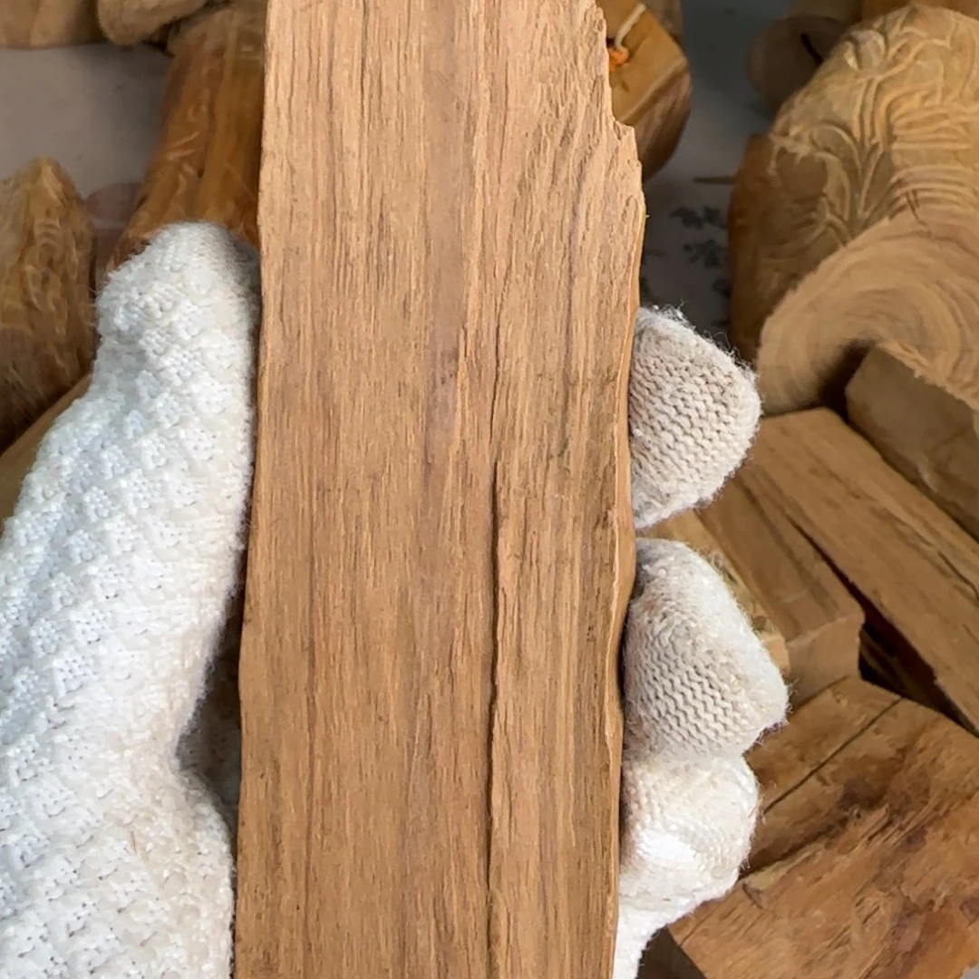 ️***️无事牌檀香木四剖料83克