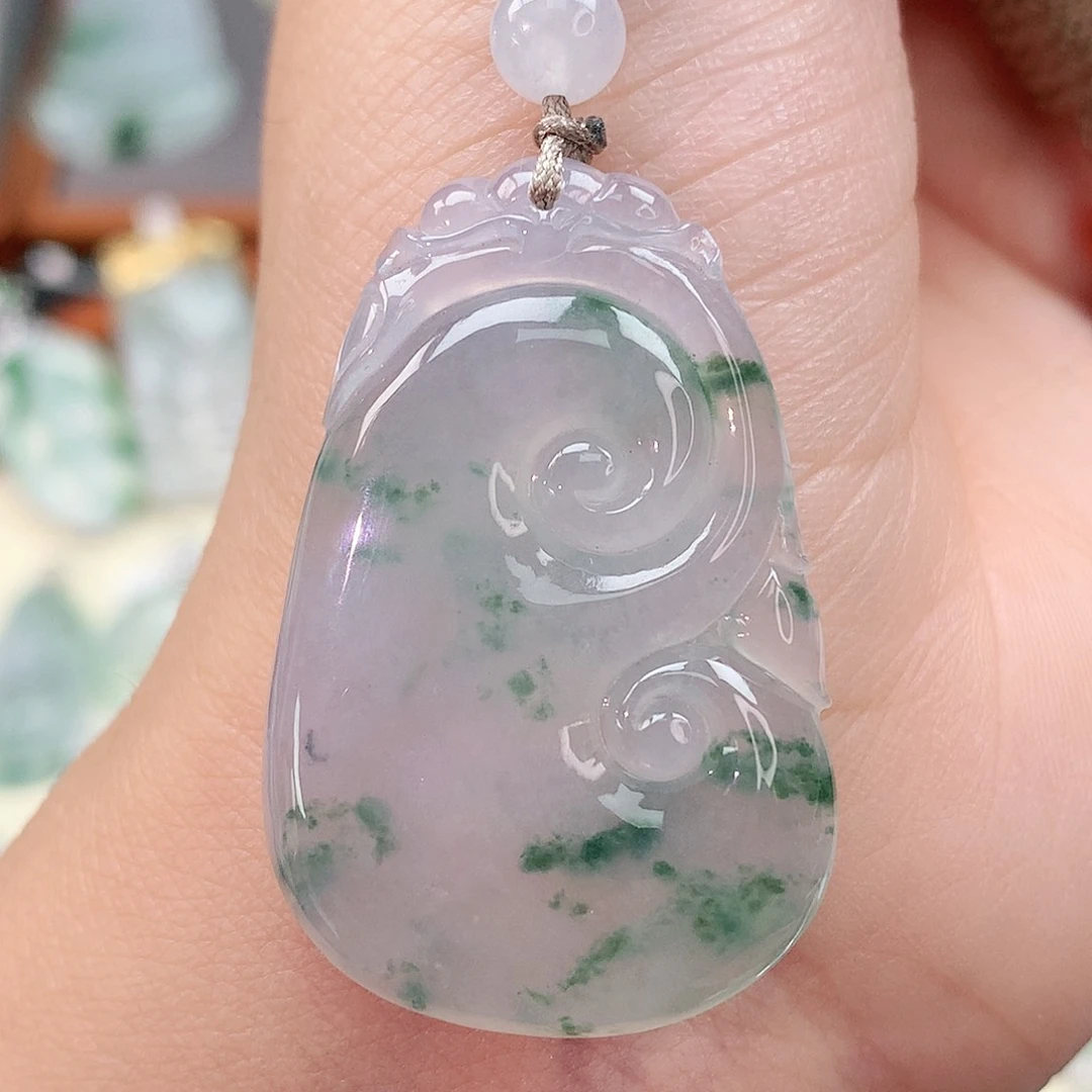 颈饰未镶嵌翡翠如意