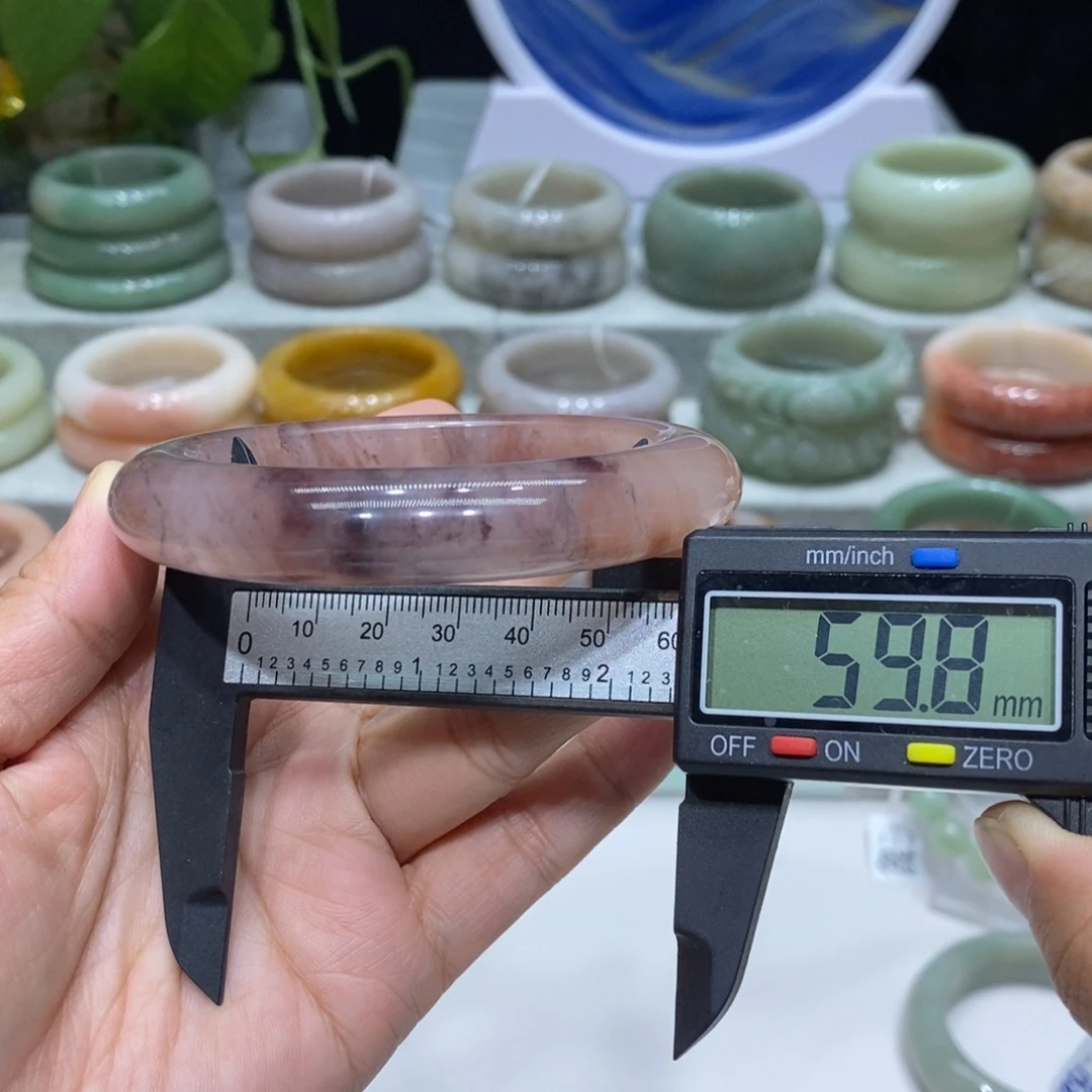 石英岩玉未镶嵌手镯