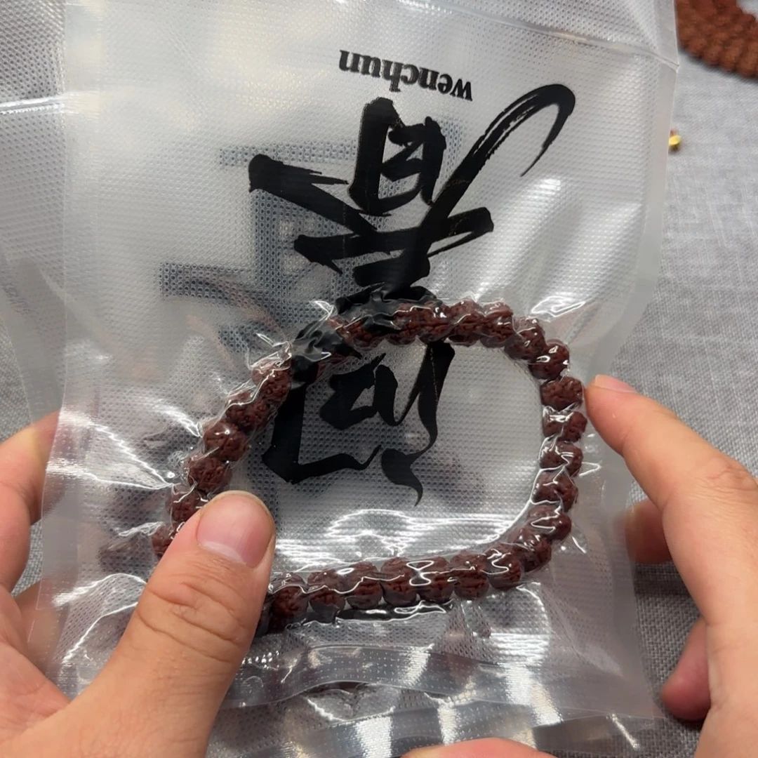 金刚菩提吊坠老树王福利手持