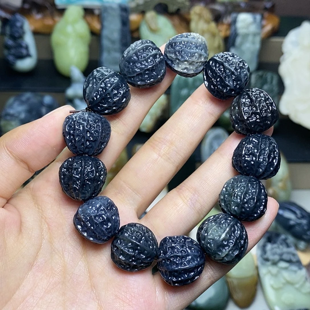 【闪购商品】颈饰未镶嵌和田玉