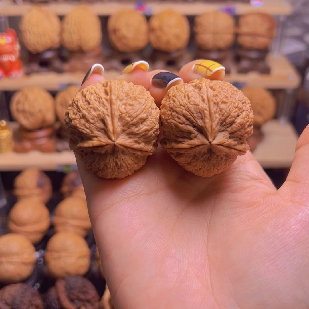 你***〆把件桃核虎王三棱H18、37……