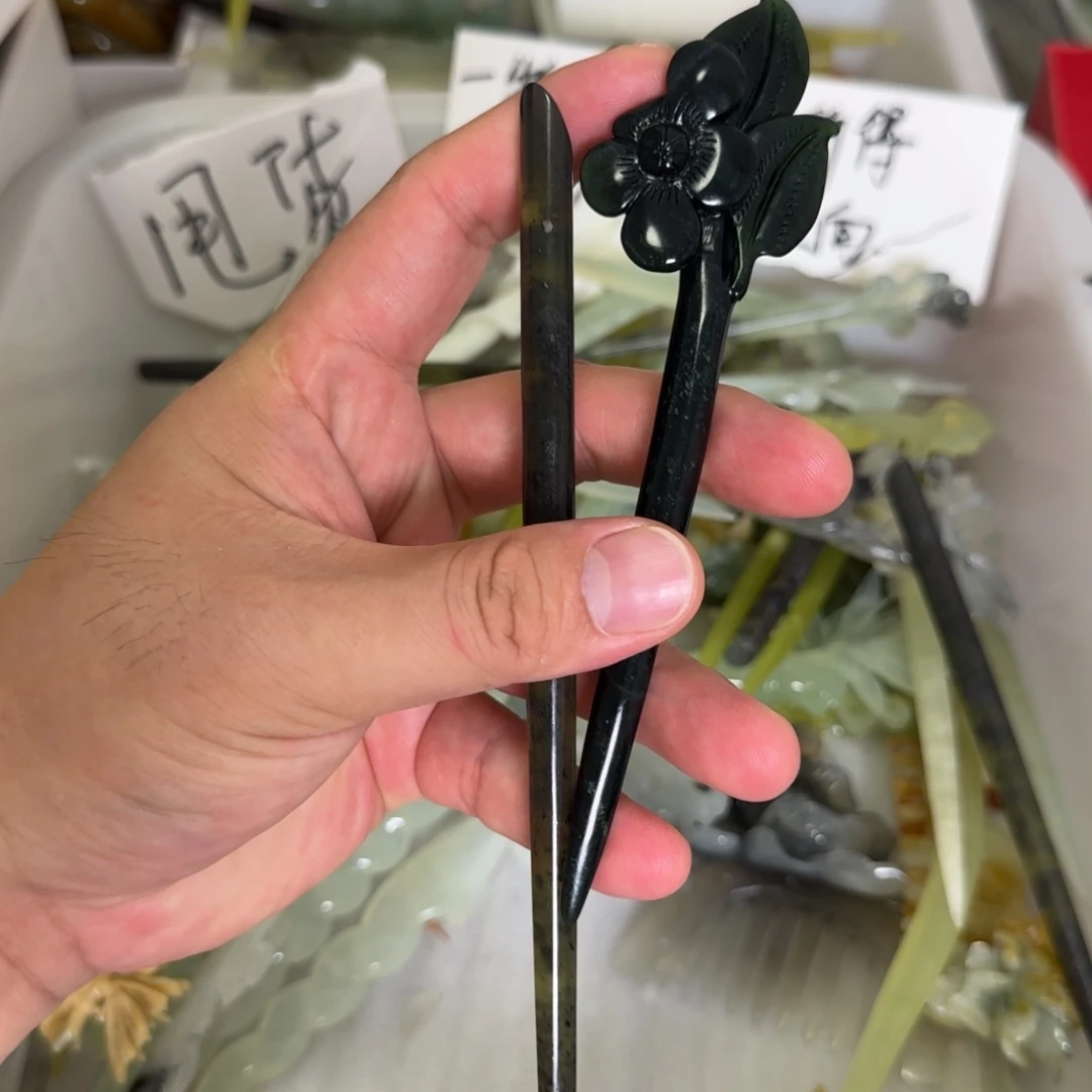蛇纹石玉未镶嵌发饰