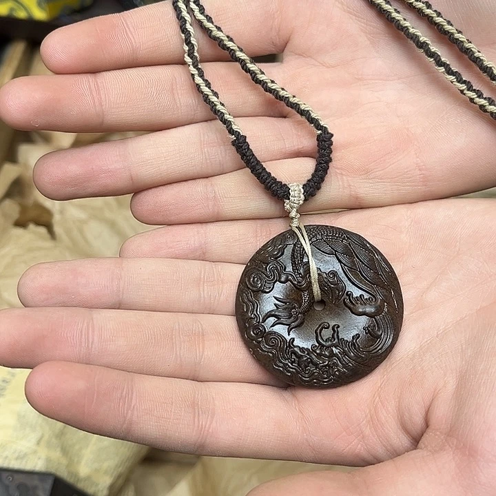 大叶紫檀（黑酸枝木类）