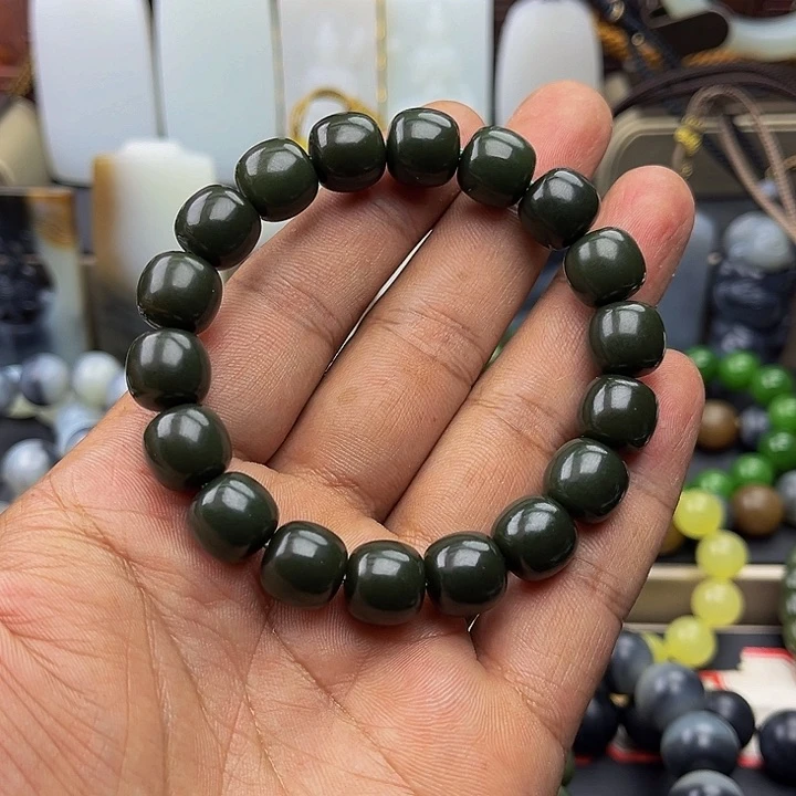 手串未镶嵌和田玉李*