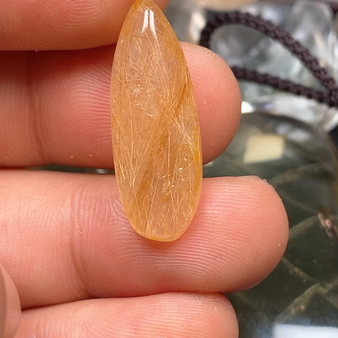 Z***q颈饰未镶嵌水晶水晶