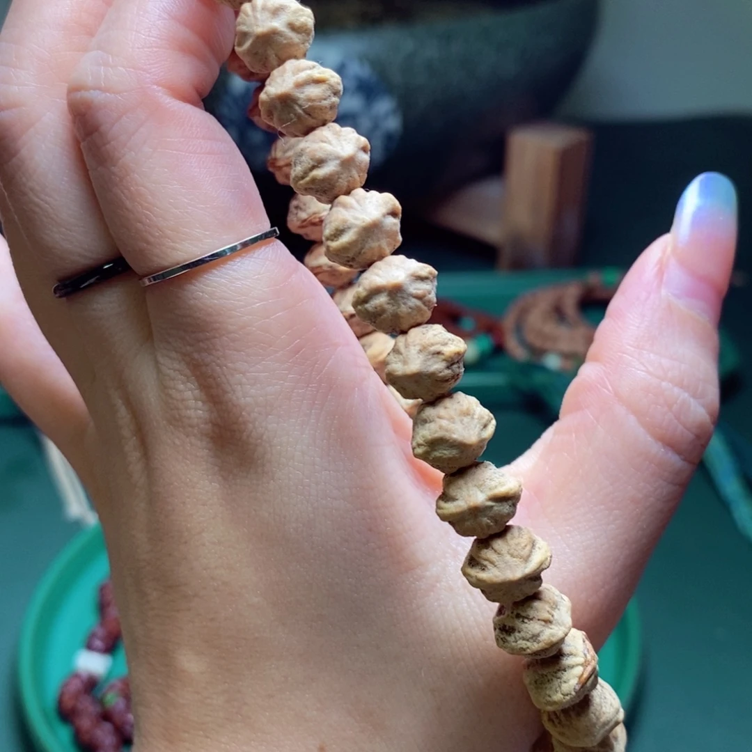 吊坠柏香籽/百香籽188红牙1.0