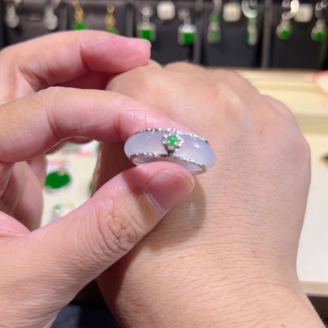 翡翠18K金镶嵌颈饰戒指21-23